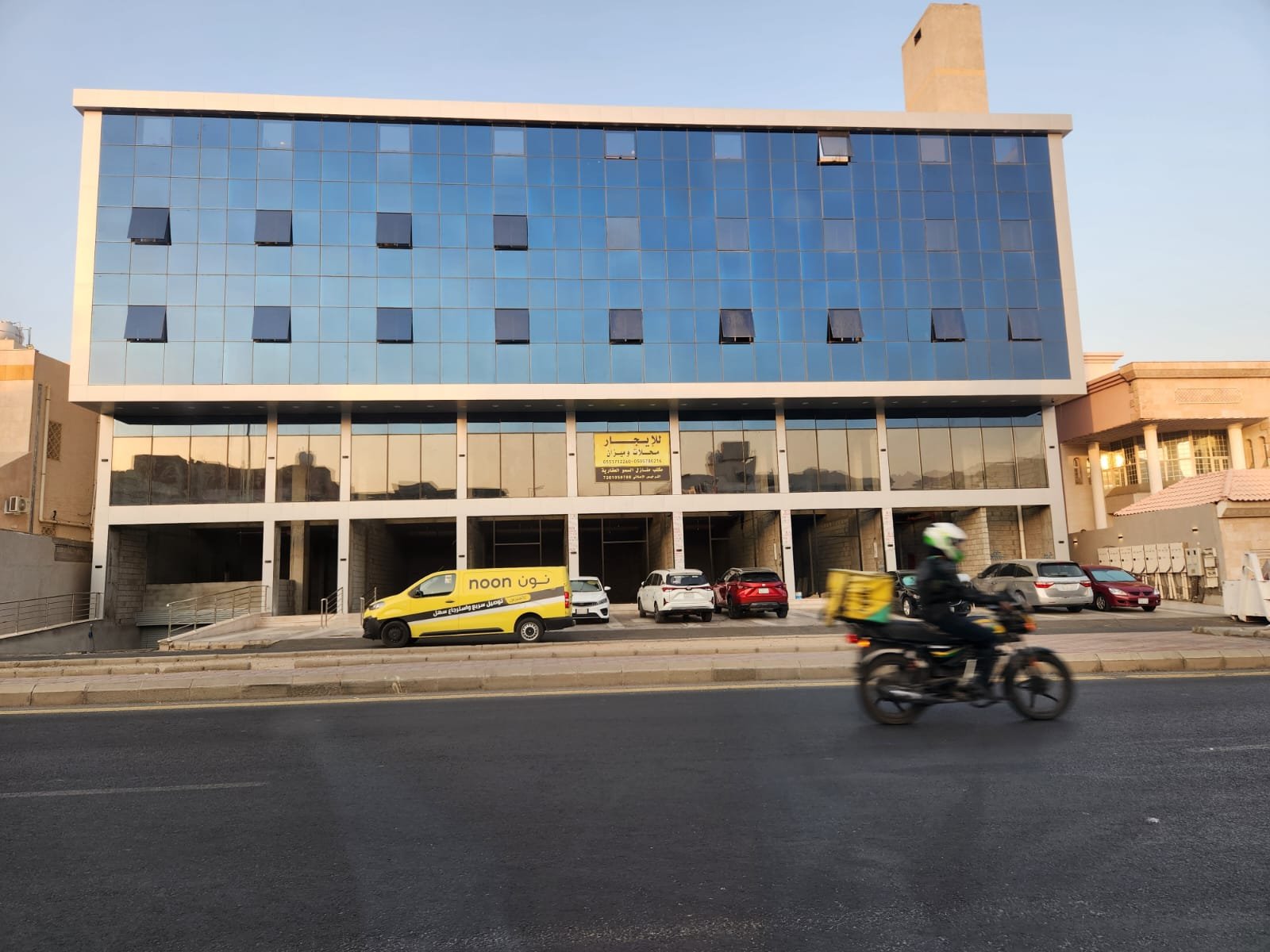 واجهات زجاجية وأعمال ألمنيوم في مكة المكرمة